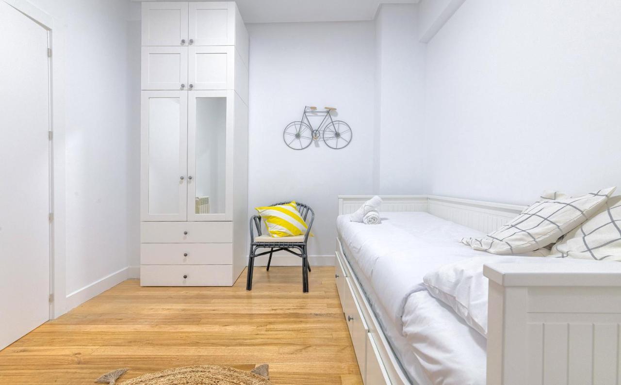 Apartmán Iturribide Hogar Moderno Junto Al Metro Bilbao Exteriér fotografie