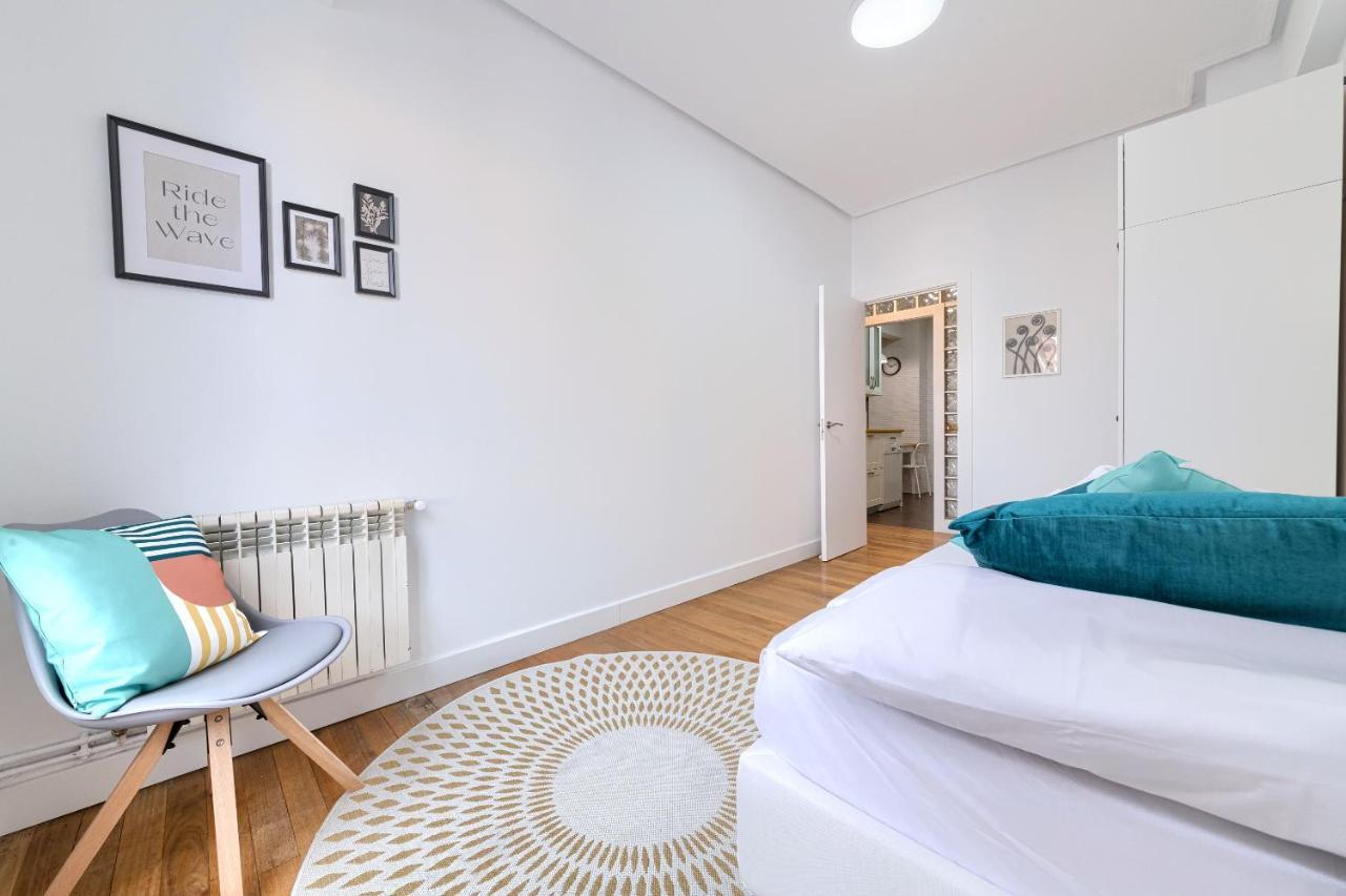 Apartmán Iturribide Hogar Moderno Junto Al Metro Bilbao Exteriér fotografie