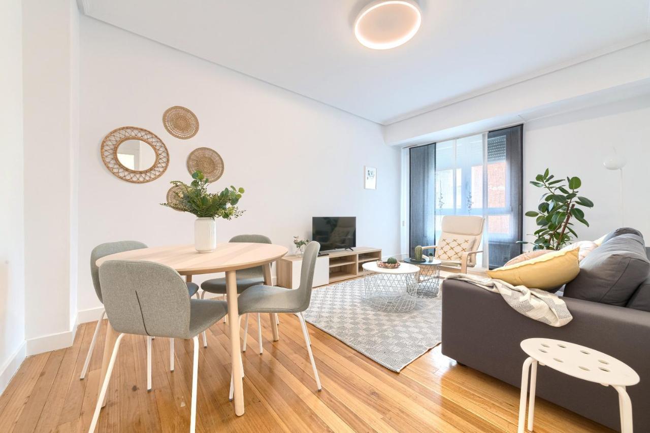 Apartmán Iturribide Hogar Moderno Junto Al Metro Bilbao Exteriér fotografie